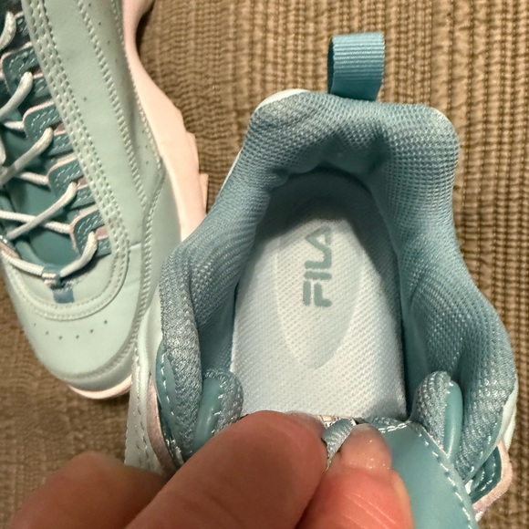 Fila Disruptor Sneakers. Used in “Like New” condition - Picture 8 of 10